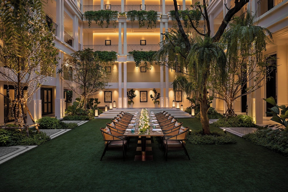 Bangkok Marriott Hotel The Surawongse — Hotel building in Bangkok, Bangkok