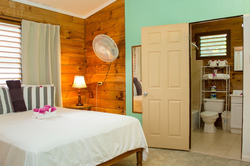 The Westender Inn — Hotel rooms in Negril