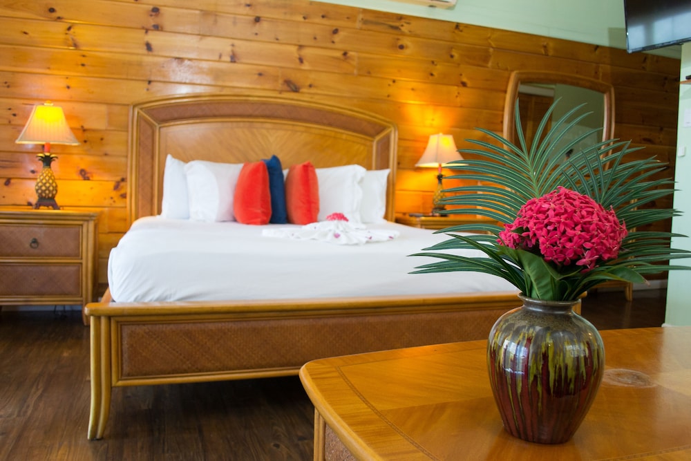 The Westender Inn — Hotel rooms in Negril
