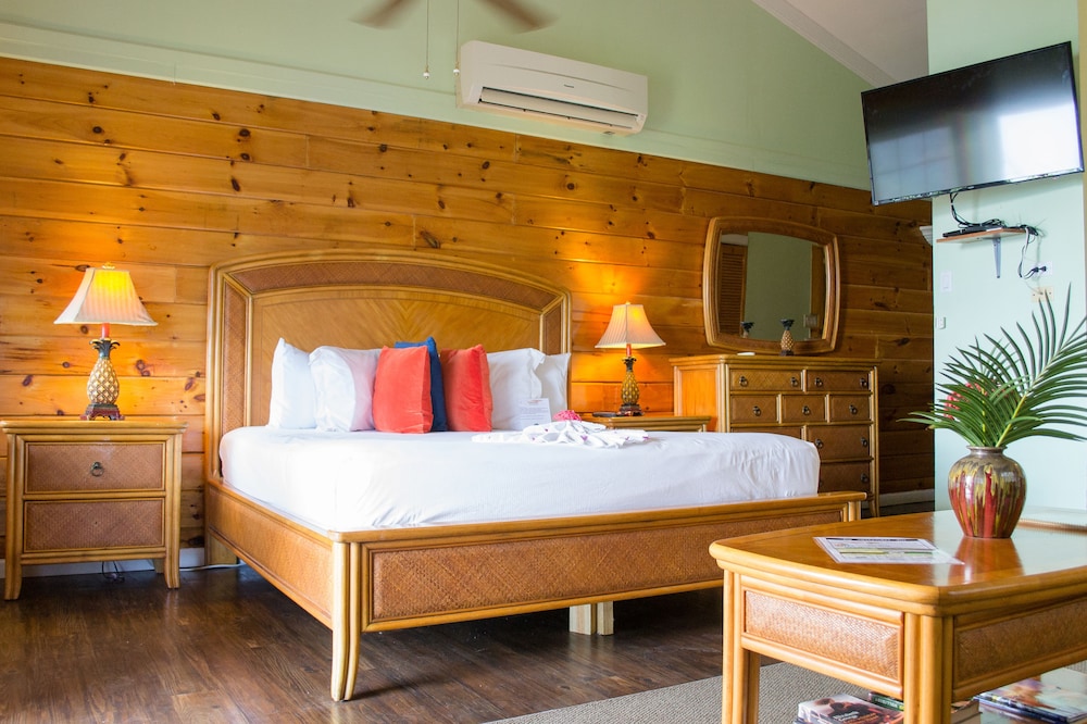 The Westender Inn — Hotel rooms in Negril