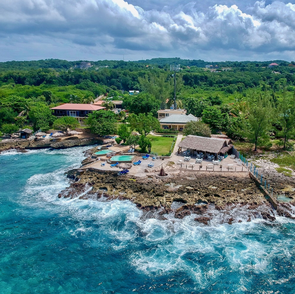 The Westender Inn — Restaurant & bars in Negril