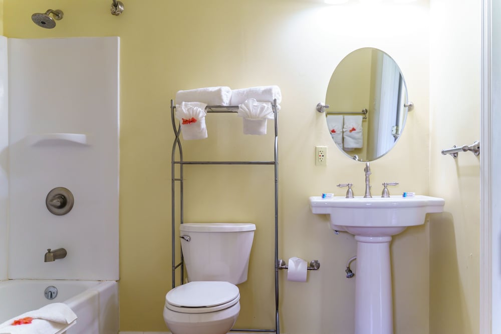 The Westender Inn — Hotel rooms in Negril