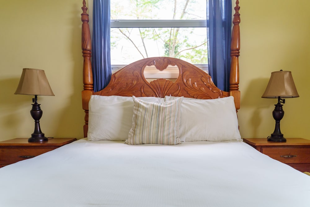 The Westender Inn — Hotel rooms in Negril