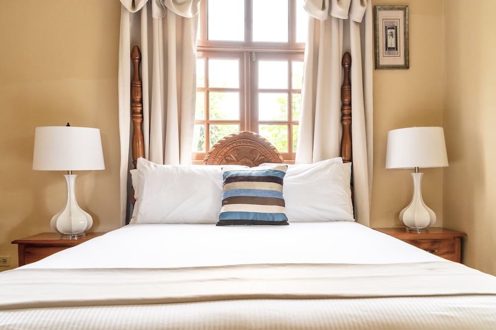 The Westender Inn — Hotel rooms in Negril