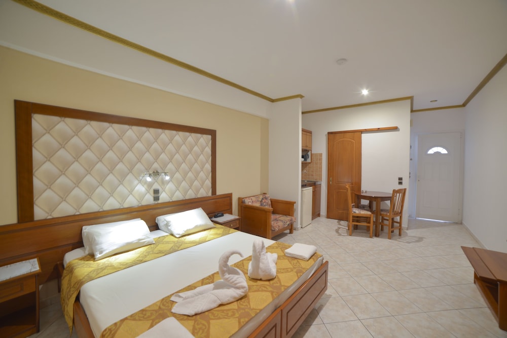 Angelina Hotel & Apartments — Hotel rooms in Sidari, Ionian Islands