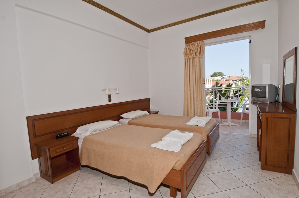 Angelina Hotel & Apartments — Hotel rooms in Sidari, Ionian Islands