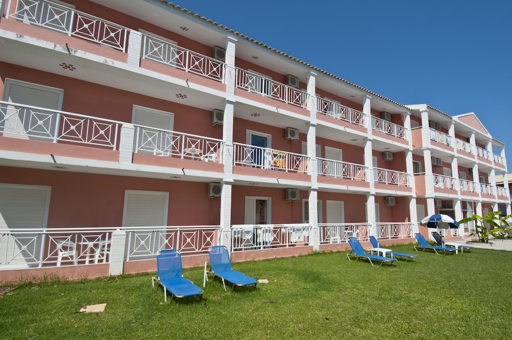 Angelina Hotel & Apartments — Hotel building in Sidari, Ionian Islands