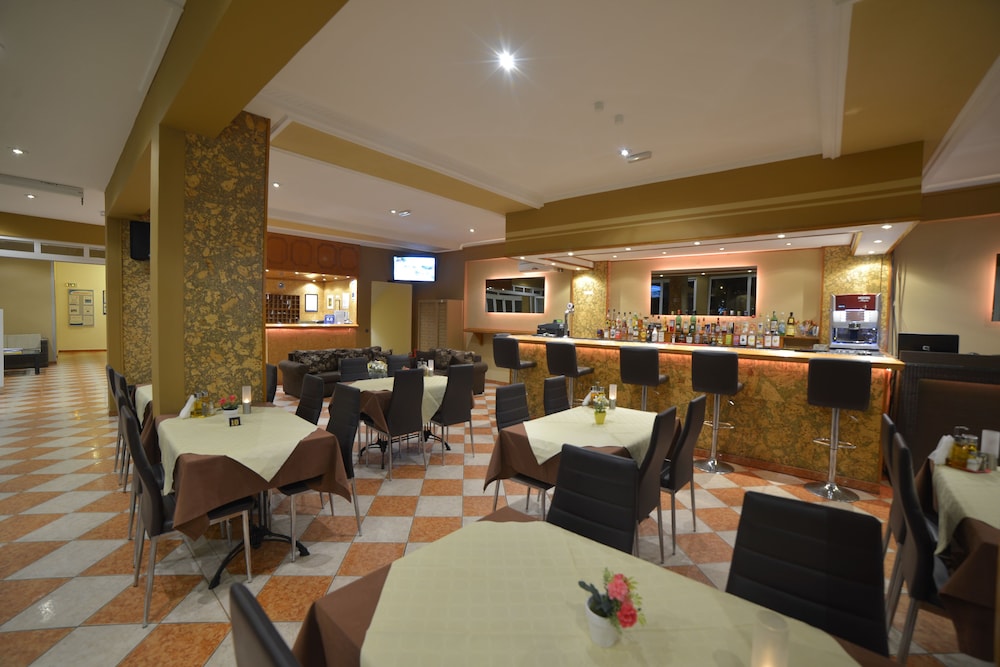 Angelina Hotel & Apartments — Restaurant & bars in Sidari, Ionian Islands