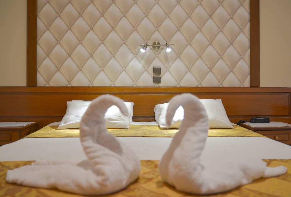 Angelina Hotel & Apartments — Hotel rooms in Sidari, Ionian Islands