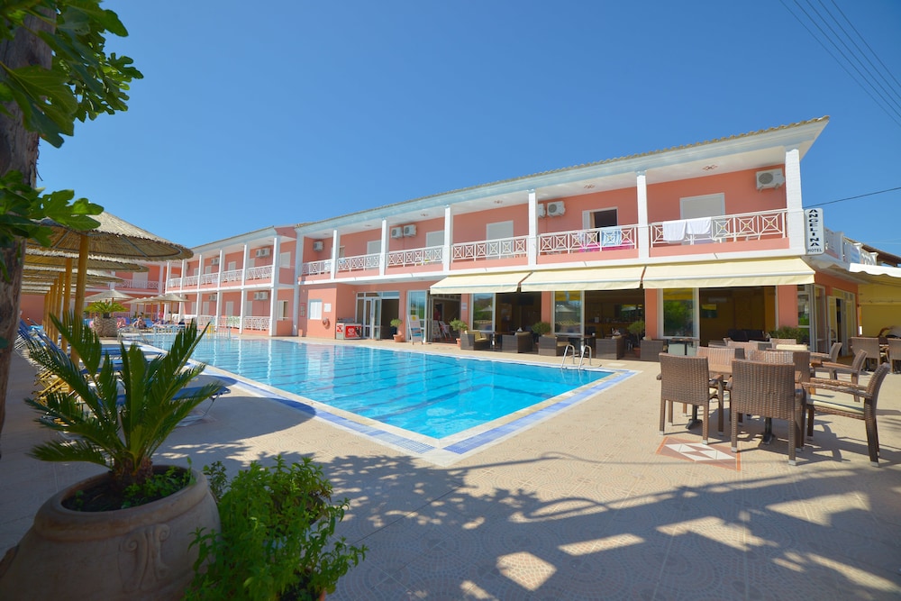 Angelina Hotel & Apartments — Hotel building in Sidari, Ionian Islands