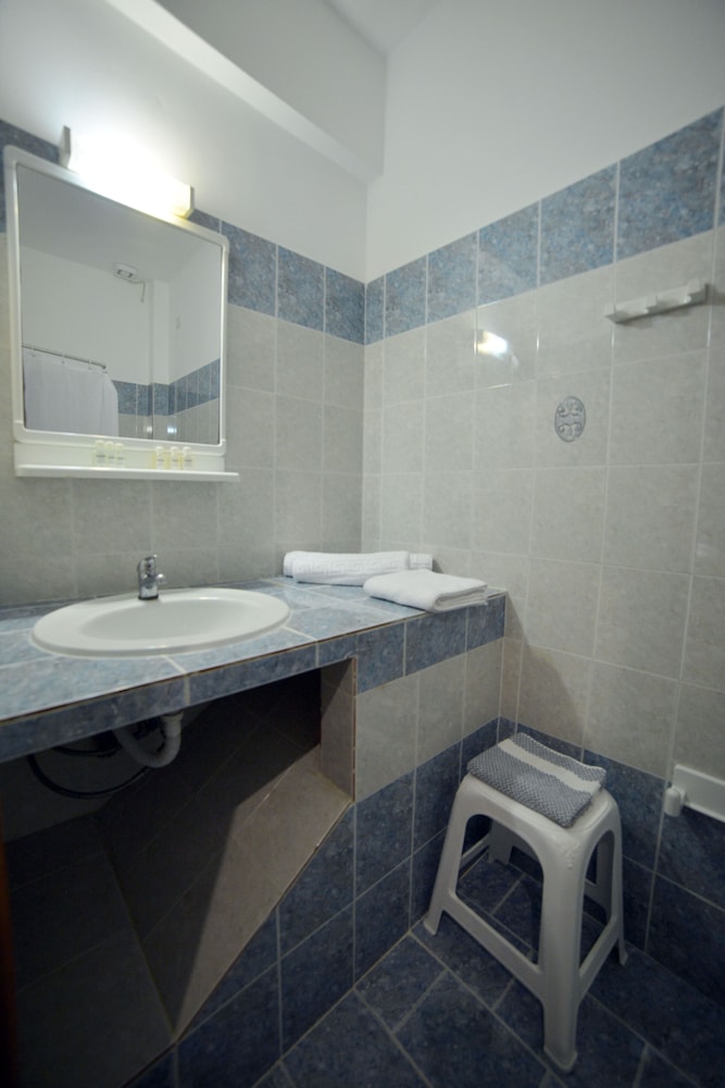 Angelina Hotel & Apartments — Hotel rooms in Sidari, Ionian Islands