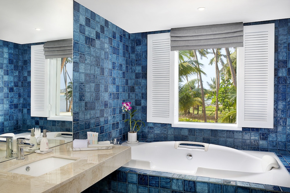 Avani Kalutara Resort — Hotel rooms in Kalutara