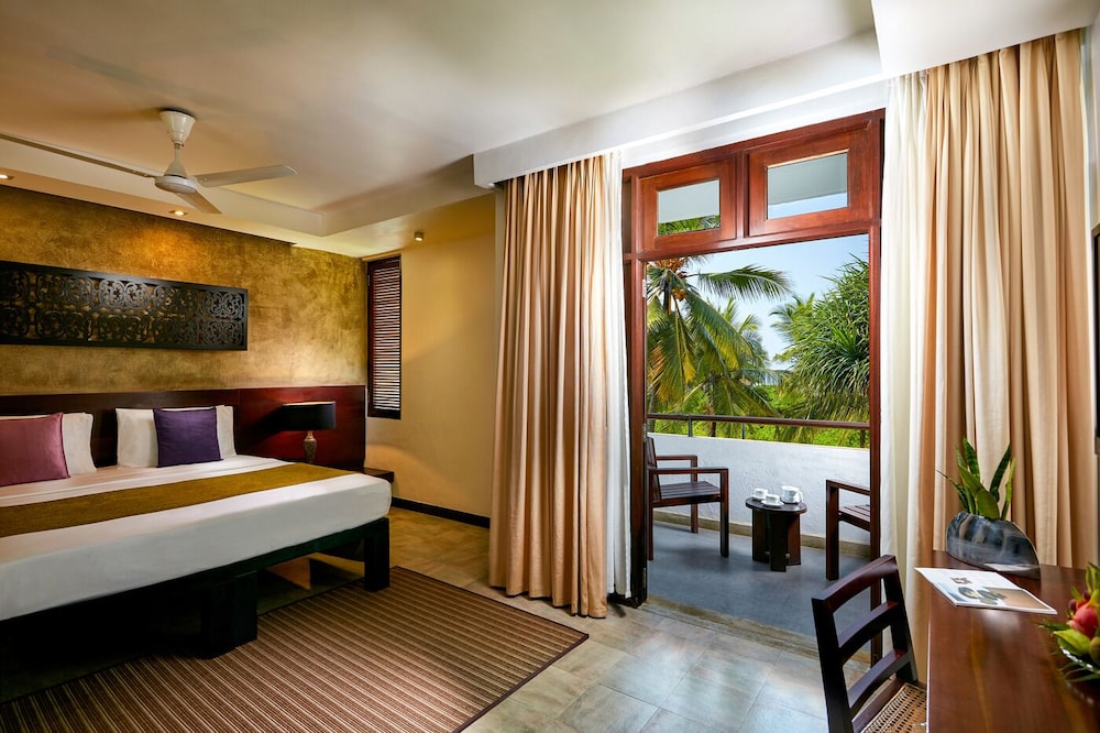 Avani Kalutara Resort — Hotel rooms in Kalutara