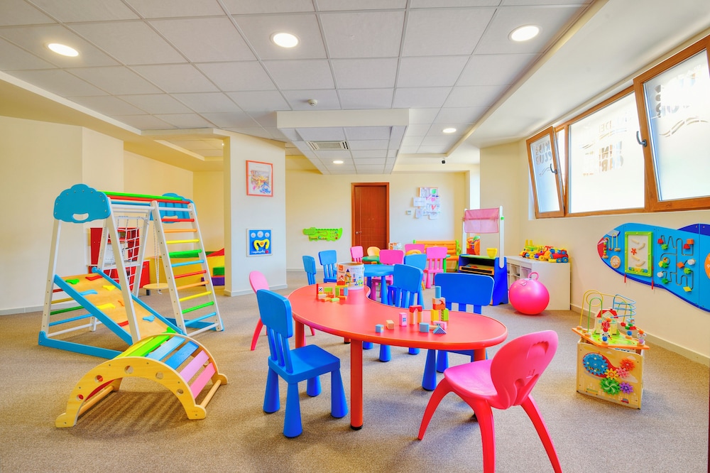 Apart Hotel Golden Line — Attractions for children in Golden Sands, Varna Region