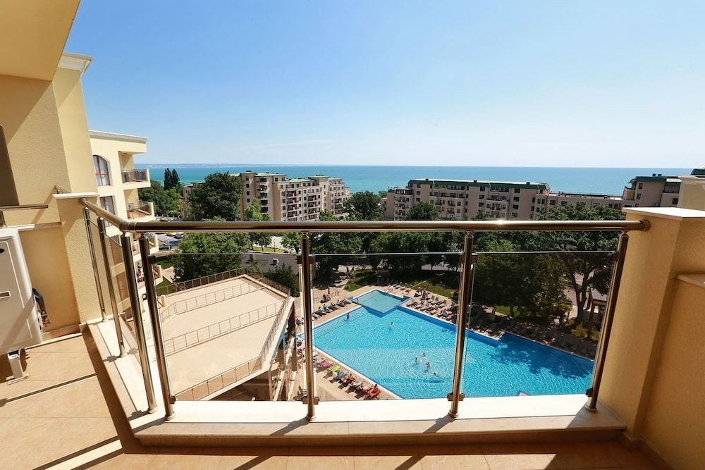 Apart Hotel Golden Line
