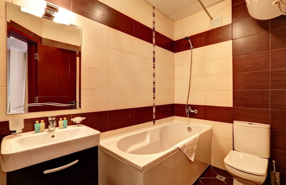 Apart Hotel Golden Line — Hotel rooms in Golden Sands, Varna Region