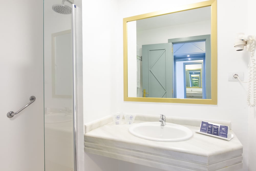 Kn Hotel Matas Blancas - Adults Only — Hotel rooms in Costa Calma, Canary Islands