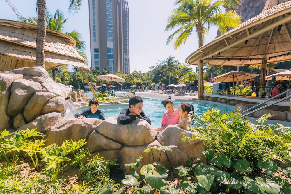 Holiday Inn Resort Vana Nava Hua Hin by IHG — Swimming pool in Hua Hin, Prachuap Khiri Khan