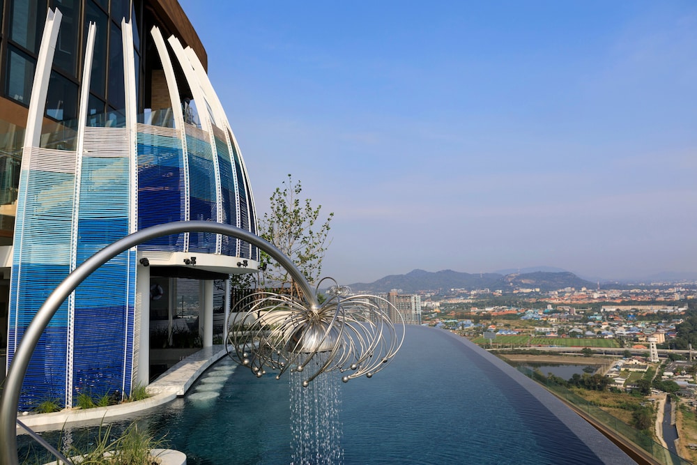 Holiday Inn Resort Vana Nava Hua Hin by IHG — Swimming pool in Hua Hin, Prachuap Khiri Khan