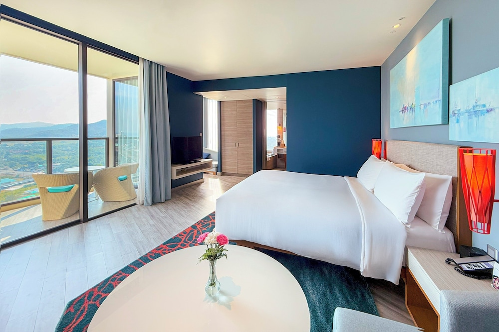 Holiday Inn Resort Vana Nava Hua Hin by IHG — Hotel rooms in Hua Hin, Prachuap Khiri Khan