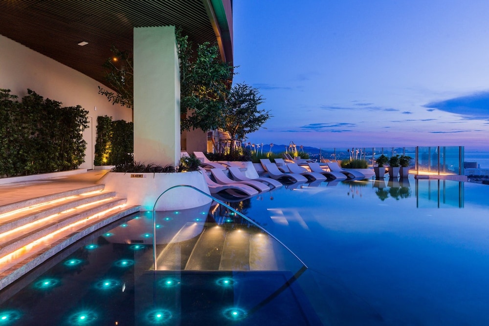 Holiday Inn Resort Vana Nava Hua Hin by IHG — Swimming pool in Hua Hin, Prachuap Khiri Khan
