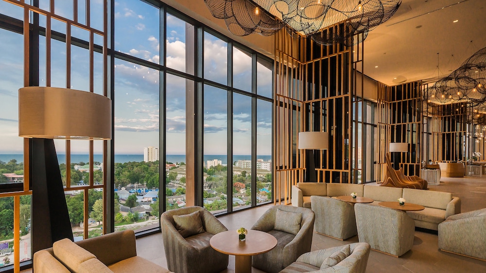 Holiday Inn Resort Vana Nava Hua Hin by IHG — Restaurant & bars in Hua Hin, Prachuap Khiri Khan