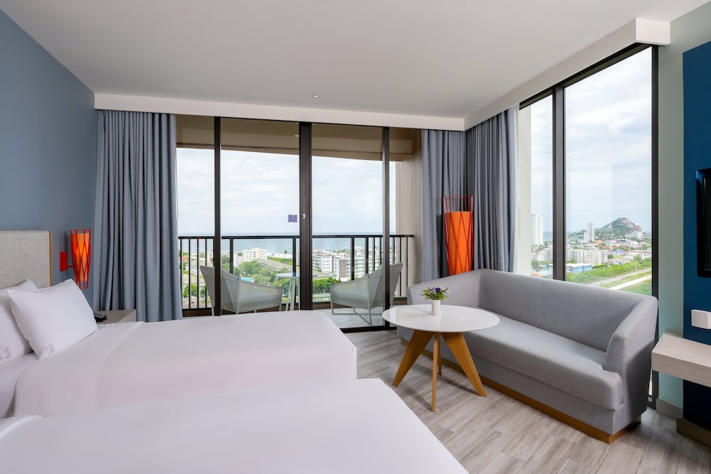 Holiday Inn Resort Vana Nava Hua Hin by IHG — Hotel rooms in Hua Hin, Prachuap Khiri Khan