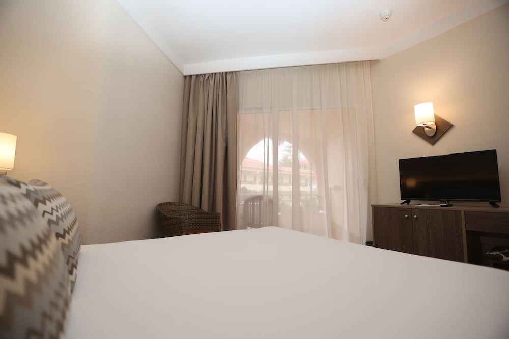 Hotel Puerto Palace — Hotel rooms in Puerto de la Cruz, Canary Islands