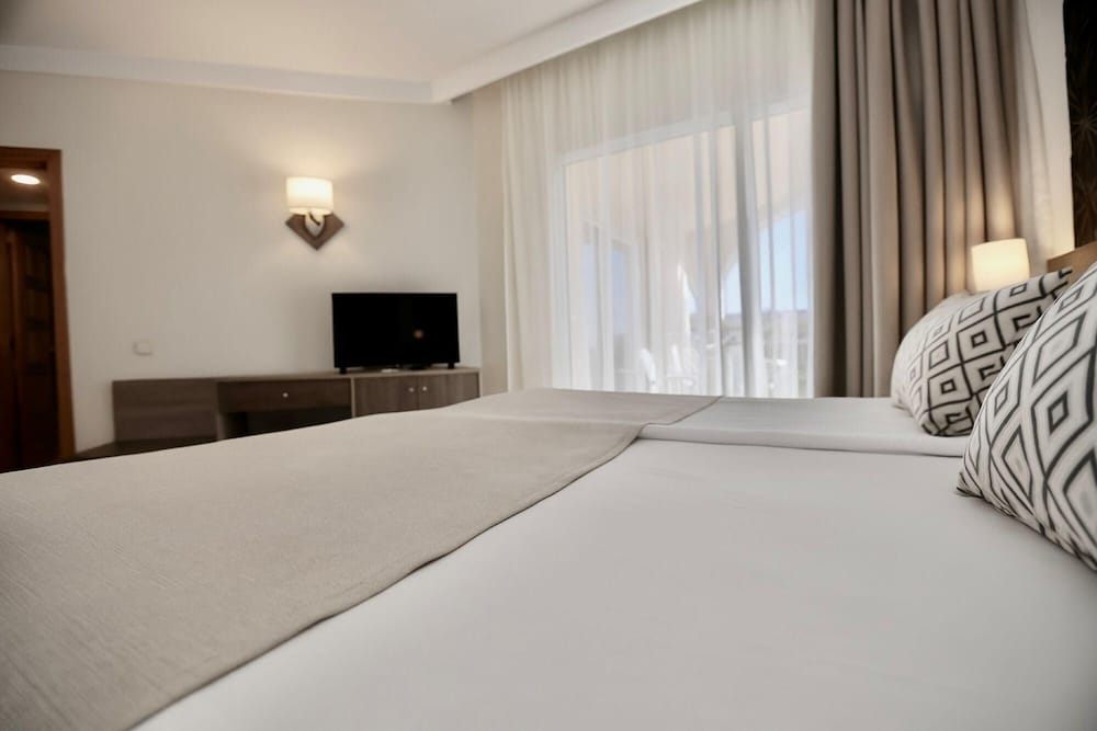 Hotel Puerto Palace — Hotel rooms in Puerto de la Cruz, Canary Islands