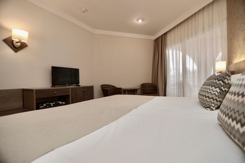 Hotel Puerto Palace — Hotel rooms in Puerto de la Cruz, Canary Islands