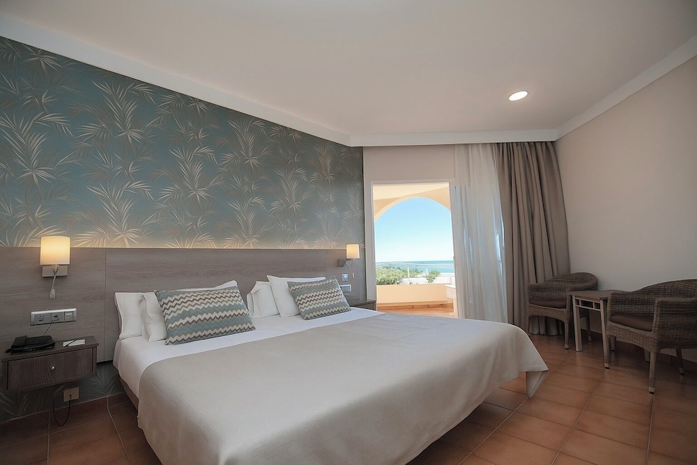 Hotel Puerto Palace — Hotel rooms in Puerto de la Cruz, Canary Islands