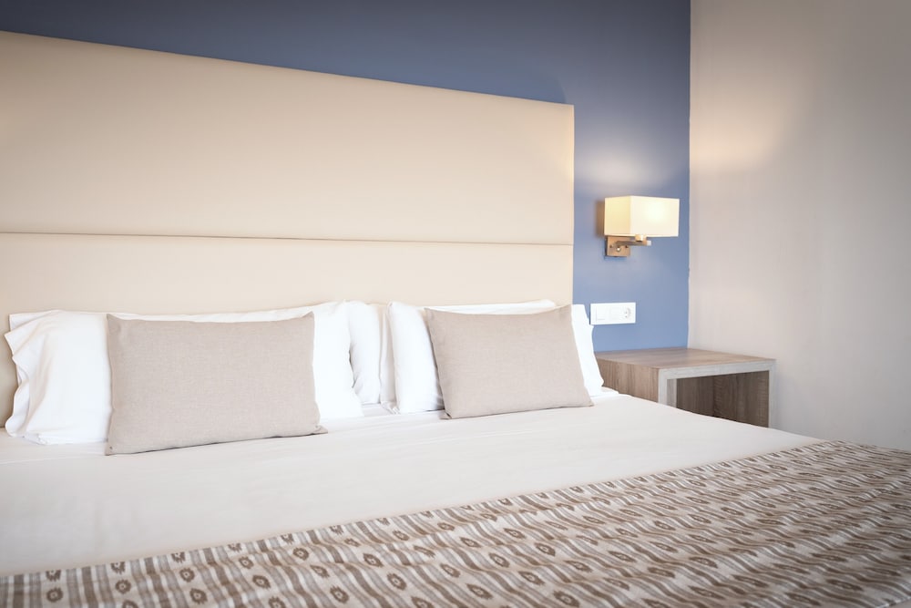 Hotel Menorca Binibeca  - Adults Recommended- by Pierre & Vacances Premium — Hotel rooms in Binibeca, Balearic Islands
