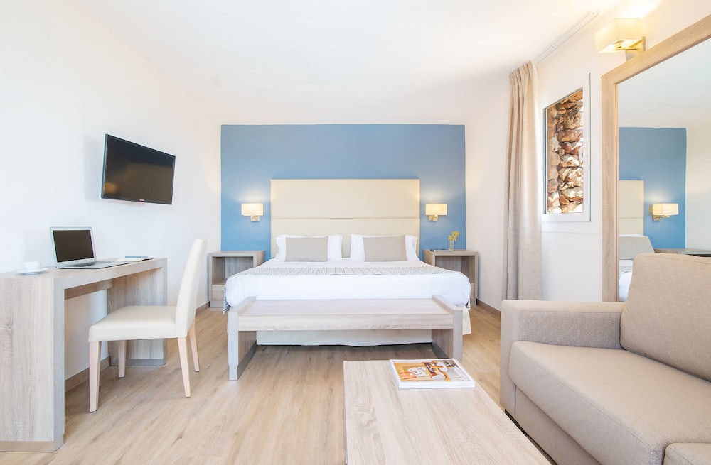 Hotel Menorca Binibeca  - Adults Recommended- by Pierre & Vacances Premium — Hotel rooms in Binibeca, Balearic Islands