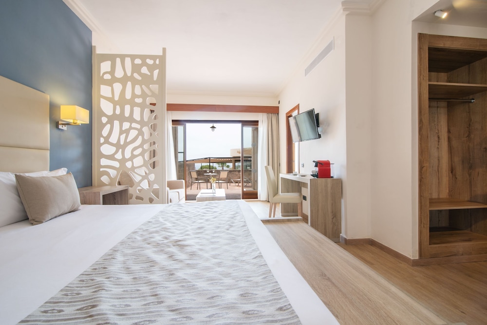 Hotel Menorca Binibeca  - Adults Recommended- by Pierre & Vacances Premium — Hotel rooms in Binibeca, Balearic Islands