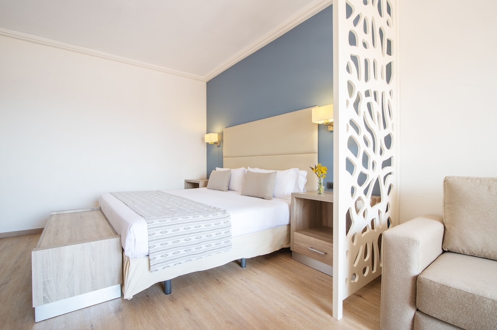 Hotel Menorca Binibeca  - Adults Recommended- by Pierre & Vacances Premium — Hotel rooms in Binibeca, Balearic Islands