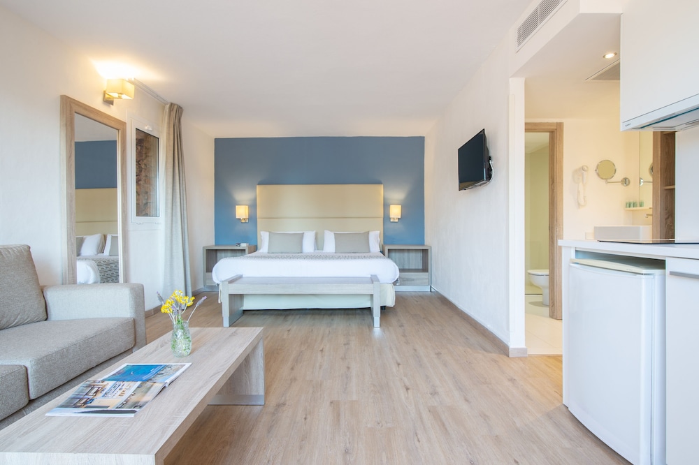Hotel Menorca Binibeca  - Adults Recommended- by Pierre & Vacances Premium — Hotel rooms in Binibeca, Balearic Islands