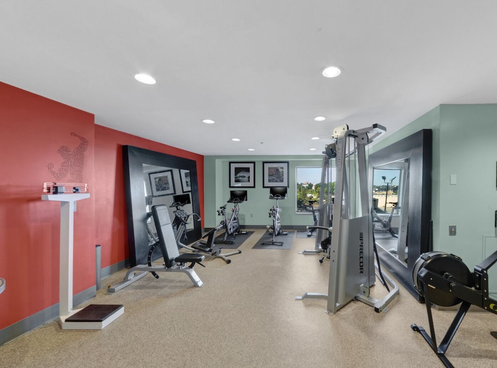 DoubleTree Suites by Hilton Hotel Boston - Cambridge — Sports & recreation in Boston, Massachusetts