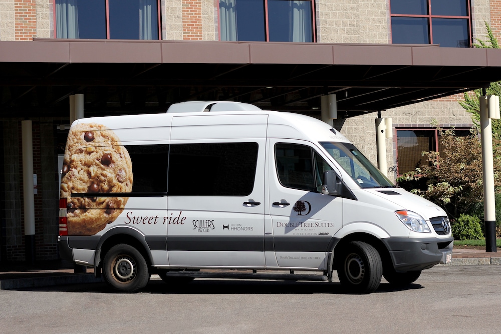 DoubleTree Suites by Hilton Hotel Boston - Cambridge — Hotel building in Boston, Massachusetts