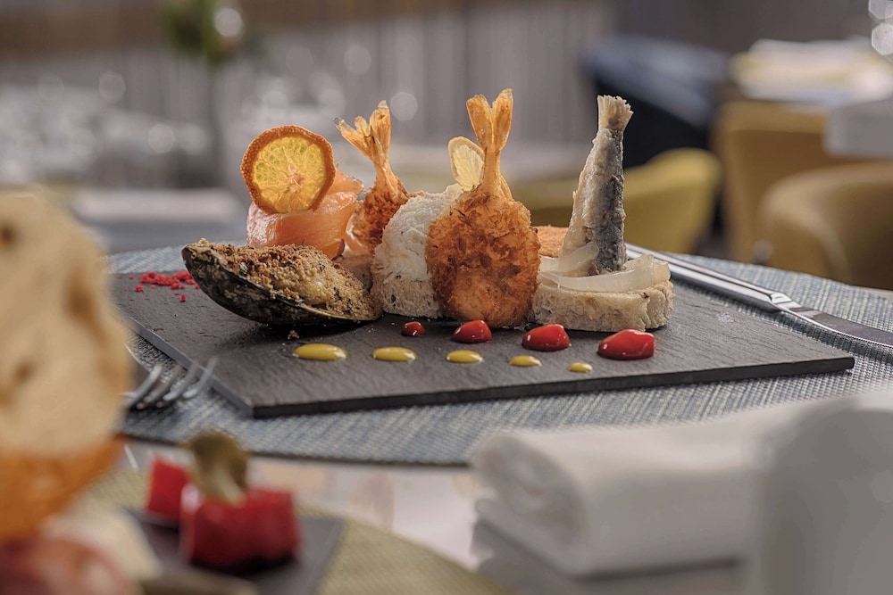 Avani Rio Novo Venice Hotel — Restaurant & bars in Venice, Veneto