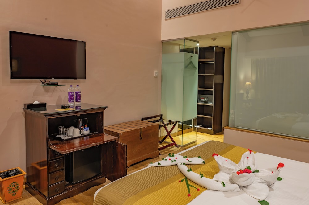 O Hotel Goa, Candolim Beach — Hotel rooms in Candolim, Goa