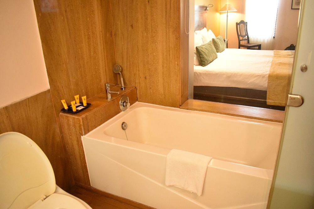 O Hotel Goa, Candolim Beach — Hotel rooms in Candolim, Goa