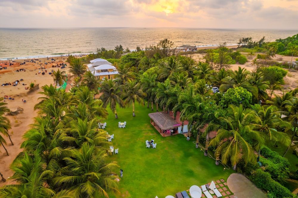 O Hotel Goa, Candolim Beach image