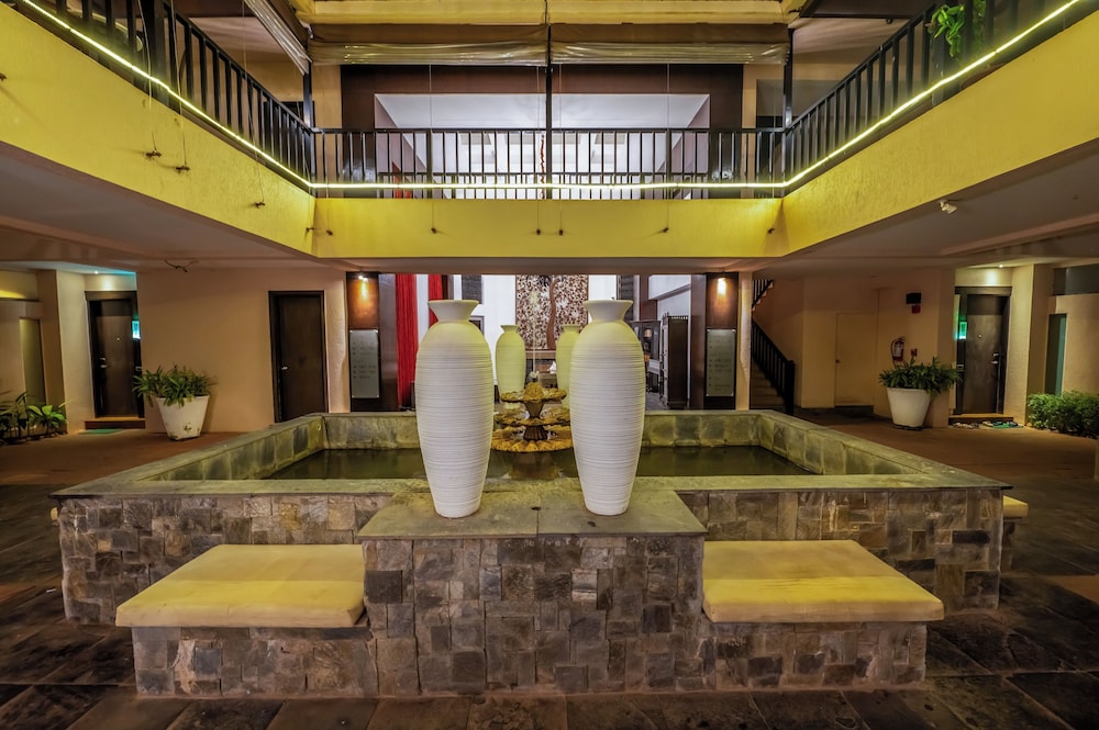 O Hotel Goa, Candolim Beach — Hotel building in Candolim, Goa