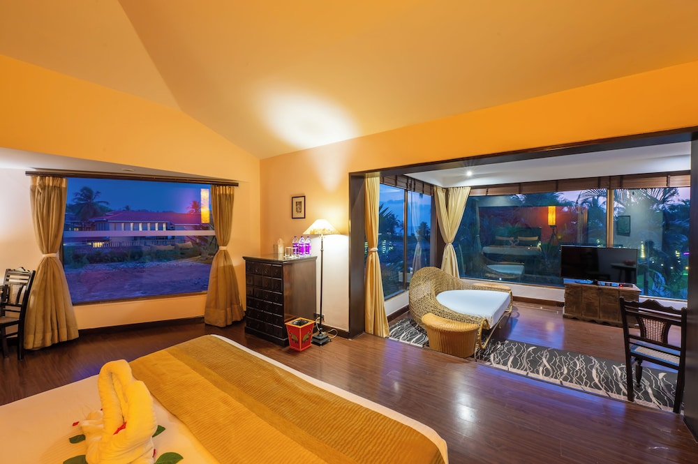 O Hotel Goa, Candolim Beach — Hotel rooms in Candolim, Goa