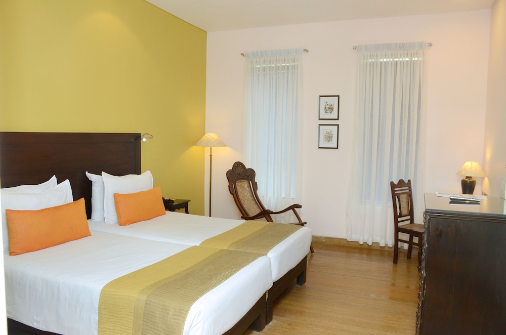 O Hotel Goa, Candolim Beach — Hotel rooms in Candolim, Goa