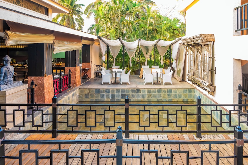 O Hotel Goa, Candolim Beach — Restaurant & bars in Candolim, Goa