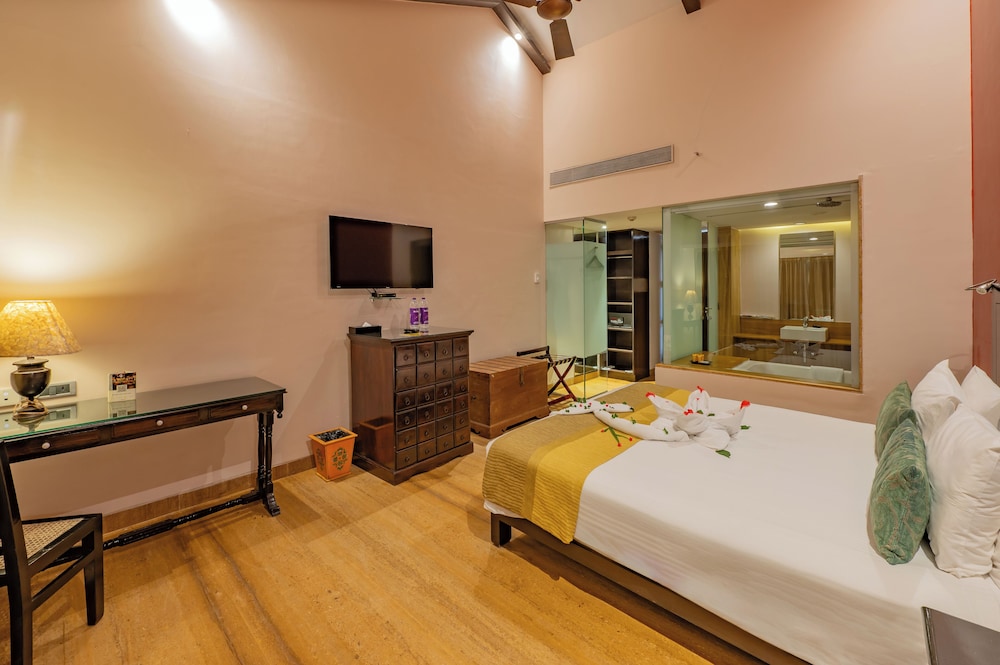 O Hotel Goa, Candolim Beach — Hotel rooms in Candolim, Goa