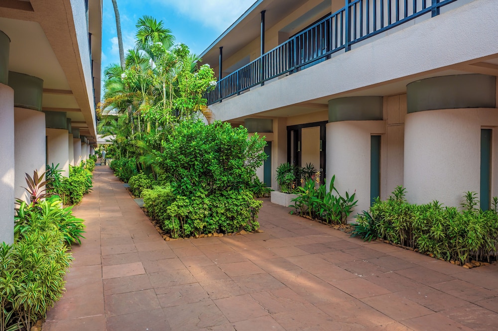 O Hotel Goa, Candolim Beach — Hotel building in Candolim, Goa