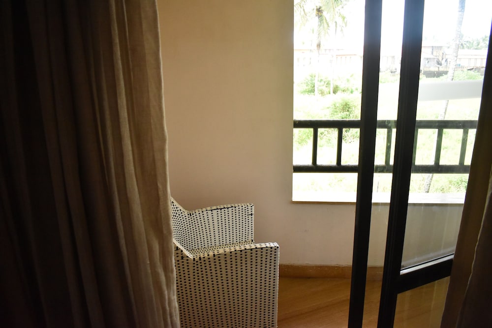 O Hotel Goa, Candolim Beach — Hotel rooms in Candolim, Goa