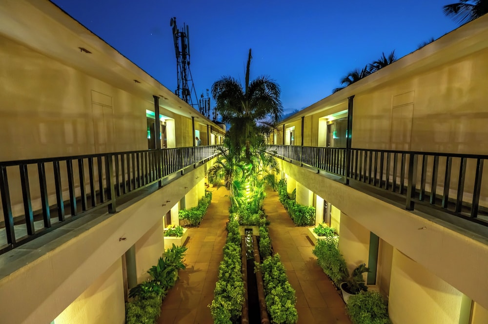 O Hotel Goa, Candolim Beach — Hotel building in Candolim, Goa
